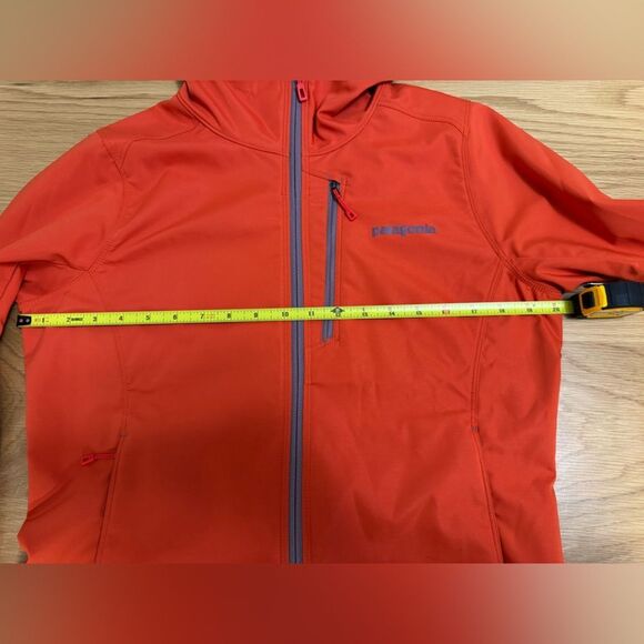Patagonia Orange Women's Jacket - Picture 15 of 16